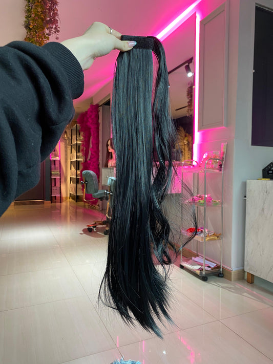 PONY TAIL NEGRA VELCRO 60 CM