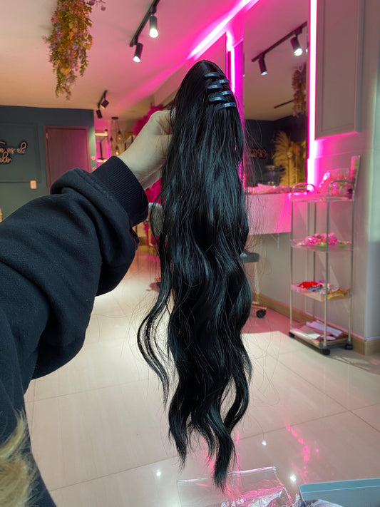 PONY TAIL NEGRA CAIMAN 65 CM