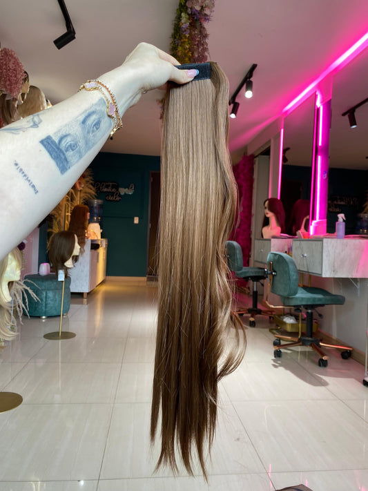 PONY TAIL CASTAÑO MEDIO VELCRO 50 CM