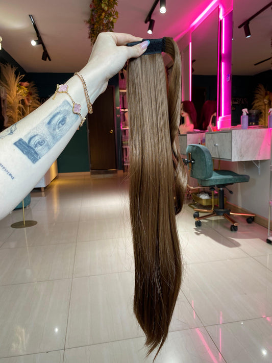 PONY TAIL CASTAÑO CLARO VELCRO 60 CM