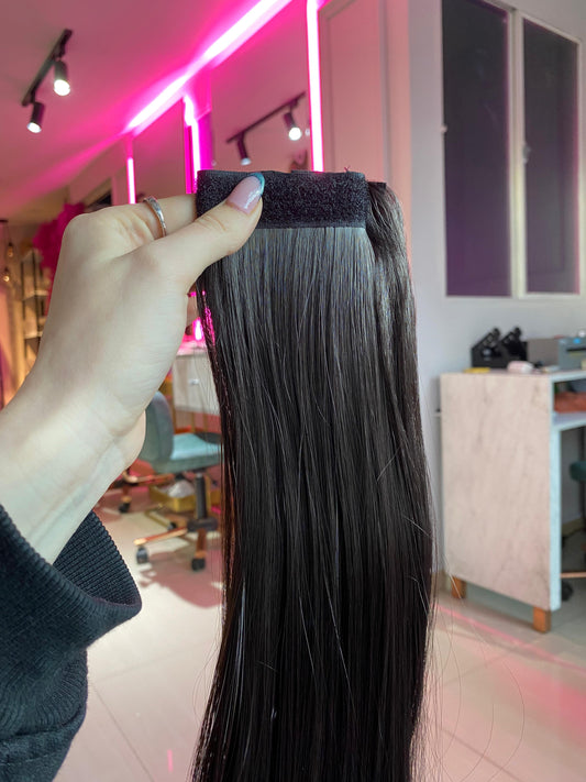 PONY TAIL NEGRA VELCRO 70 CM